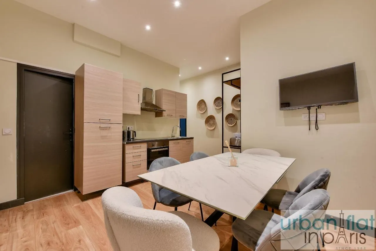 Urban Flat 159 - Charming 3Bdr Flat In Paris Apartment